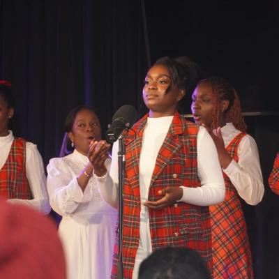 Photo 6005951000097178959 Y