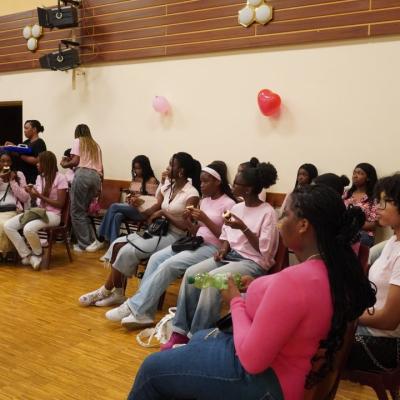 Photo 5958381668903536074 Y