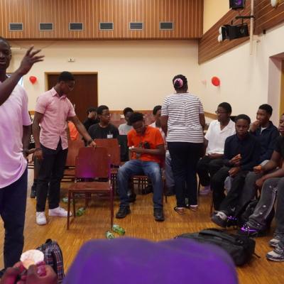 Photo 5958381668903536090 Y